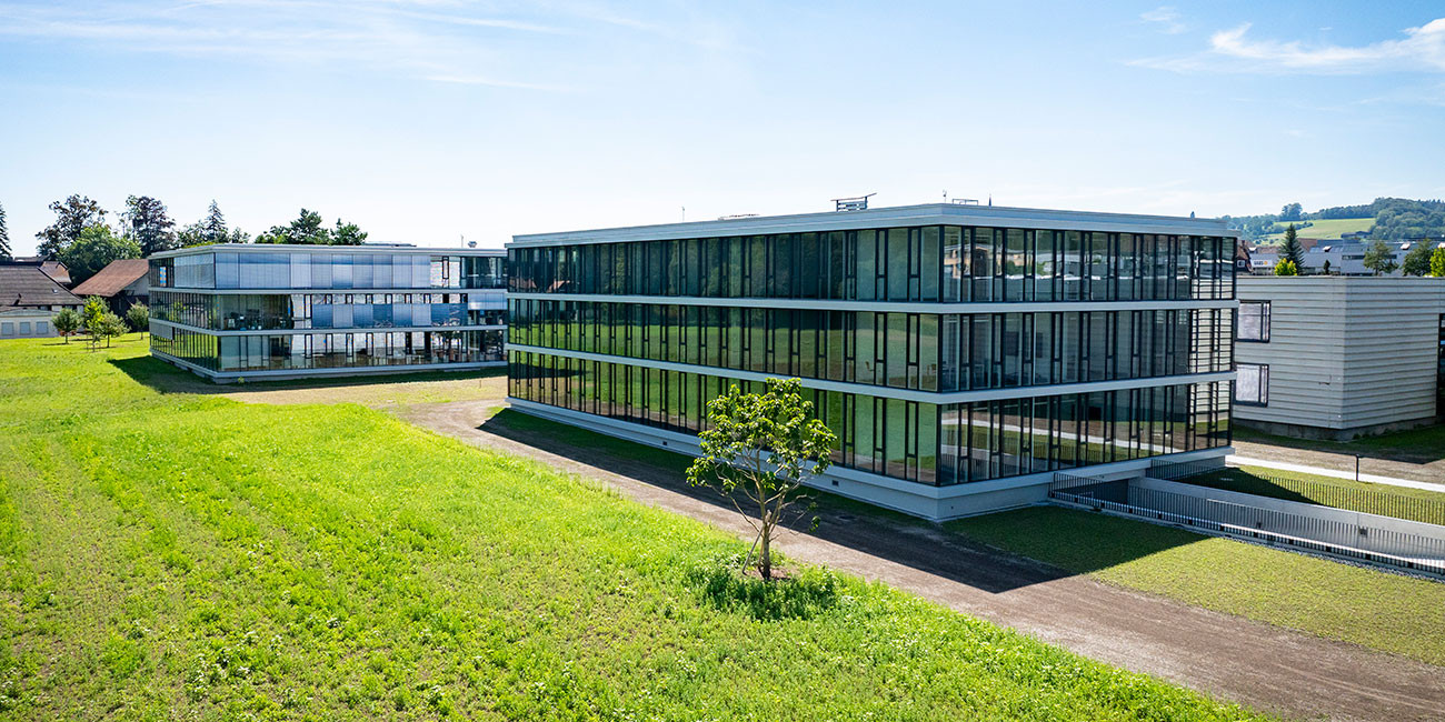 More space for growth and attractive workplaces: New administration building and warehouse completed